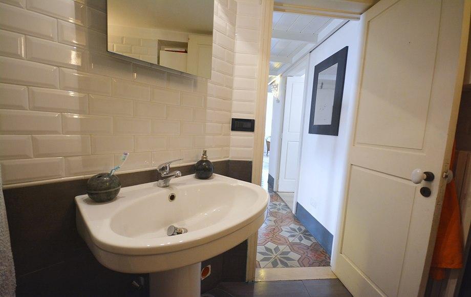 Bathroom B
